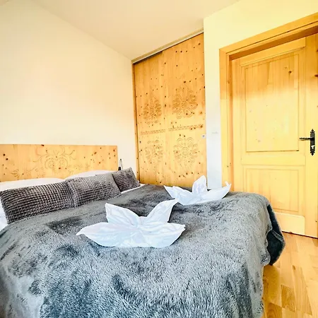 Apartament-domek Giewont * ザコパネ